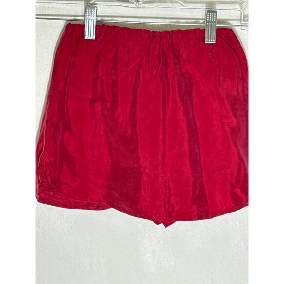 NWT Pleat. Red Tie Front Shorts sz 7 - Picture 2 of 2